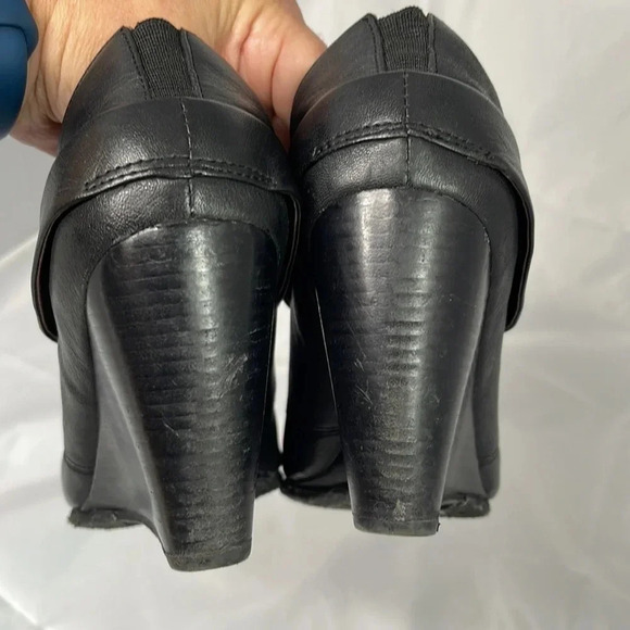 BIVIEL Wedge Booties Black Almond Toe Cuff Leather Textured Rubber Sole Size 37 - Picture 8 of 12